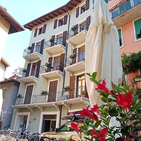 Casa Nataly Bed & Breakfast Torbole Sul Garda Eksteriør bilde