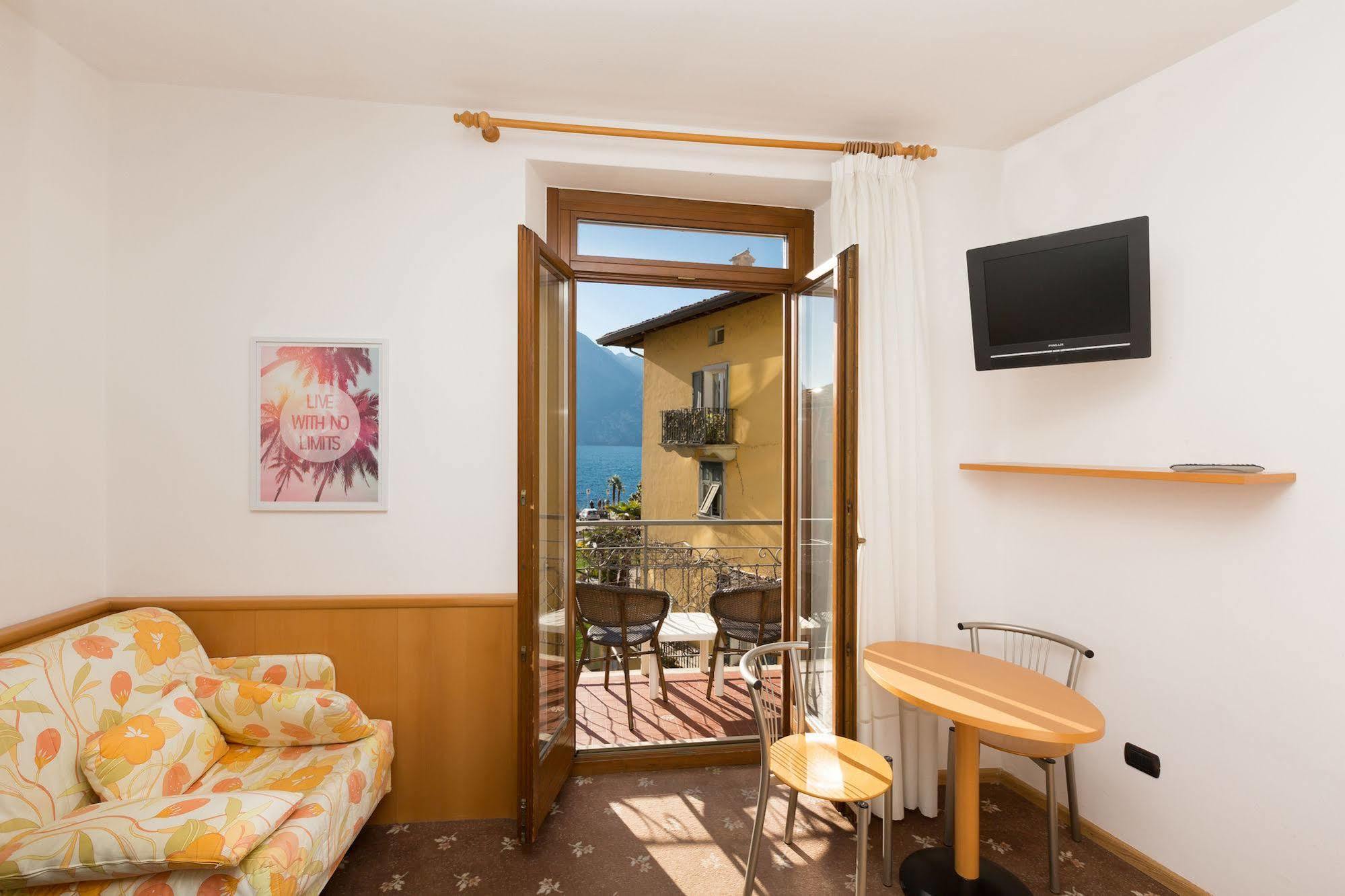 Casa Nataly Bed & Breakfast Torbole Sul Garda Eksteriør bilde