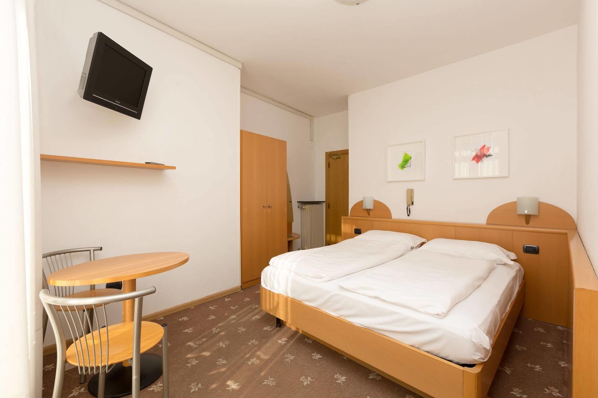 Casa Nataly Bed & Breakfast Torbole Sul Garda Eksteriør bilde